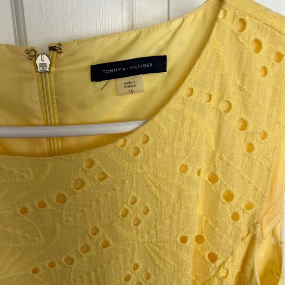 Yellow Eyelet Sleeveless Dress - Picture 2 of 3